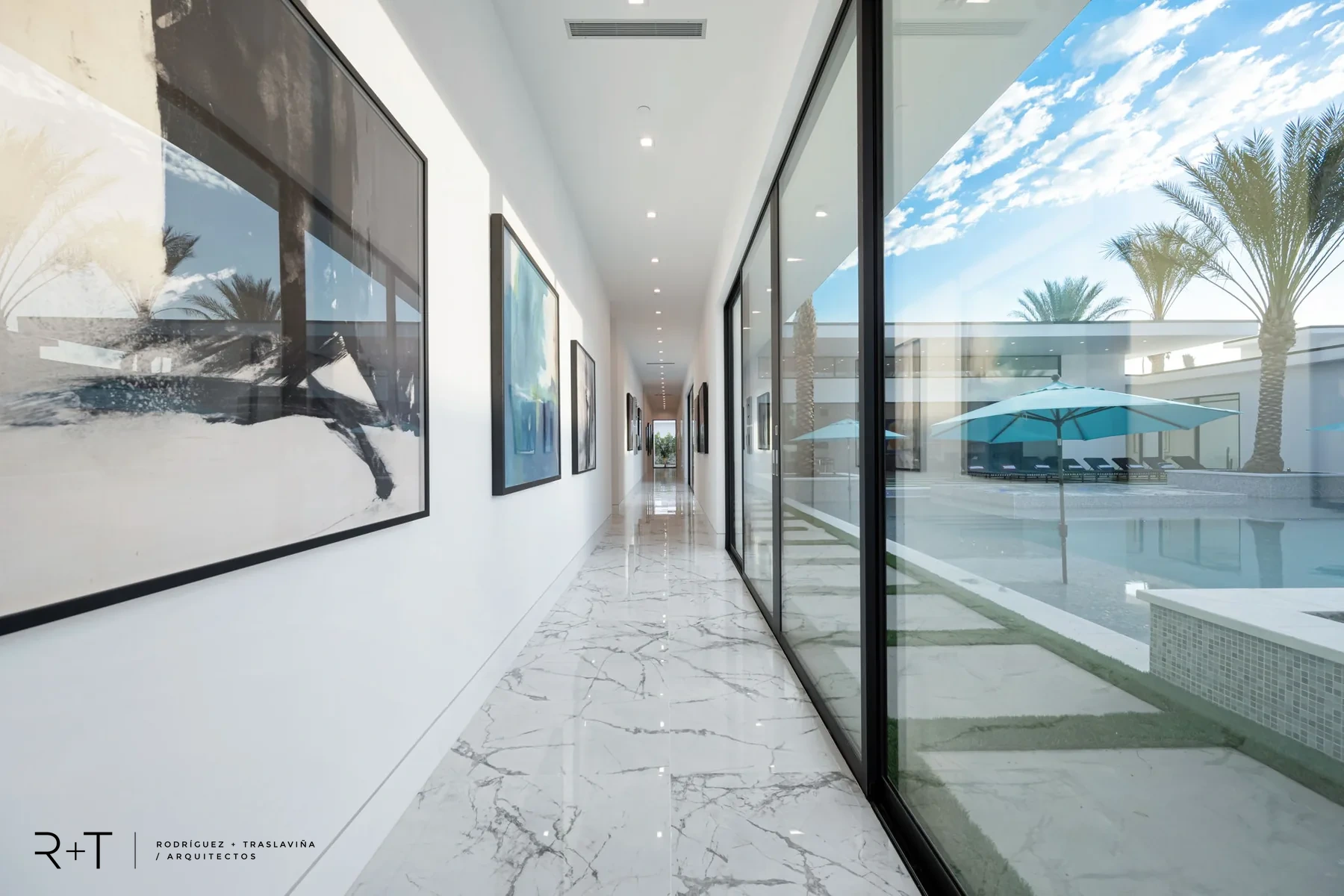 BC Condominium · 14